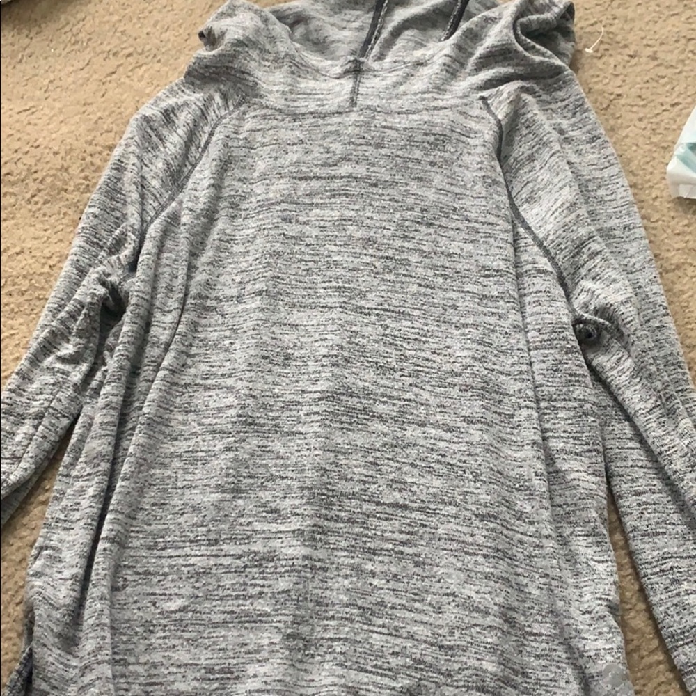 grey hoodie